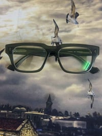 غوتشي • فريم أخضر • ٥٣/١٦