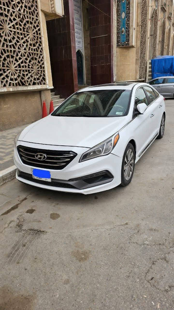 السلام عليكم
سوناتا للبيع مديل ٢٠١٧ وارد امريكي 
مواصفات فول مواصفات 
فتحة سقف 
بصمة تشغيل 
بصمة أبواب 
صندوق ذكي 
السياره باسمي 
علماً ان السيارة استخدام شخصي 
الحادث فقط بند ايرباك دركه 
السعر ١٤٥ 
للاستفسار  *********** البصرة, العراق
