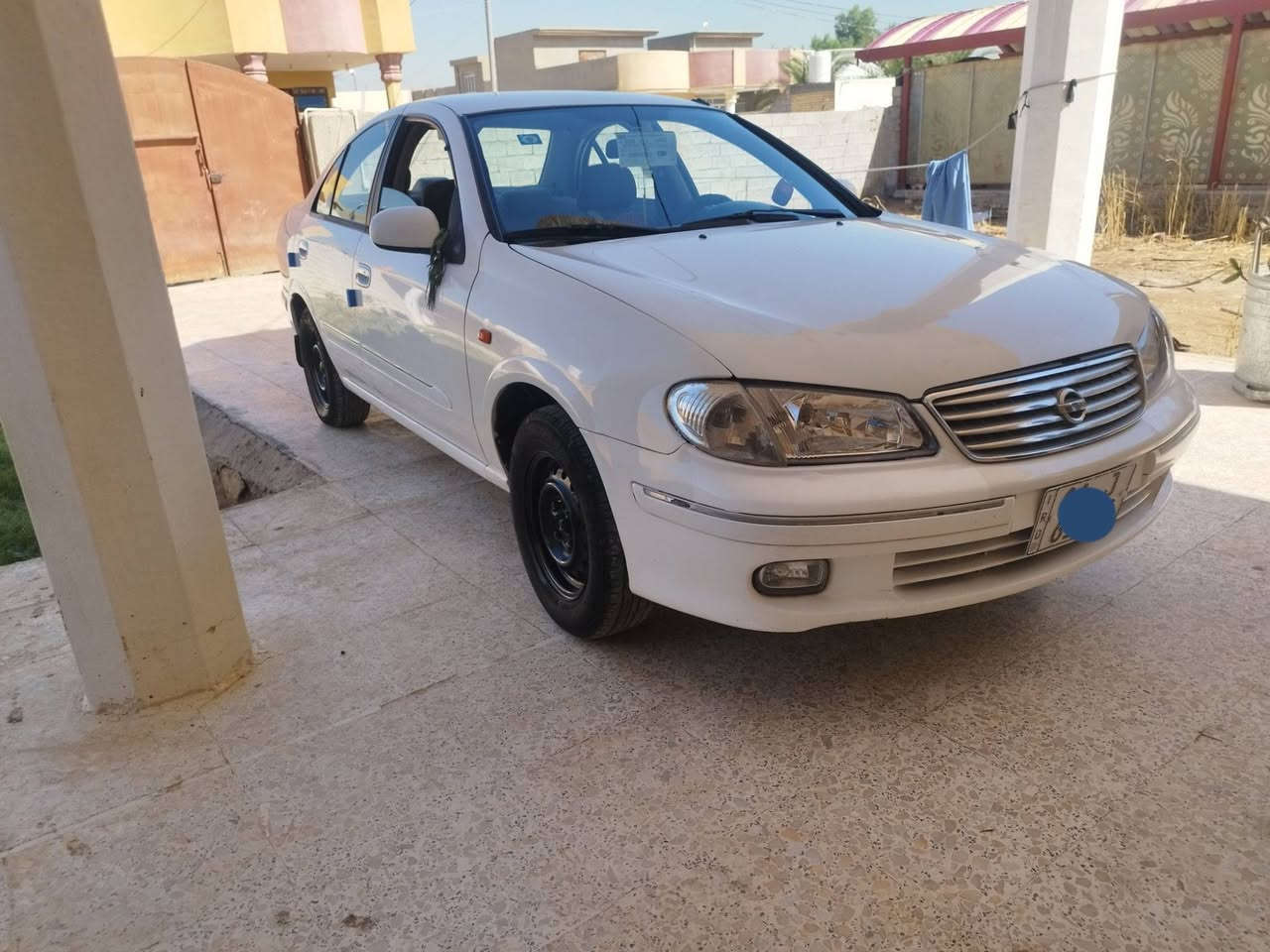 السلام عليكم نيسان سني موديل 2002 ياباني رقم بغداد انكليزي بسمي مكفول مكان واسط صويره ***********
