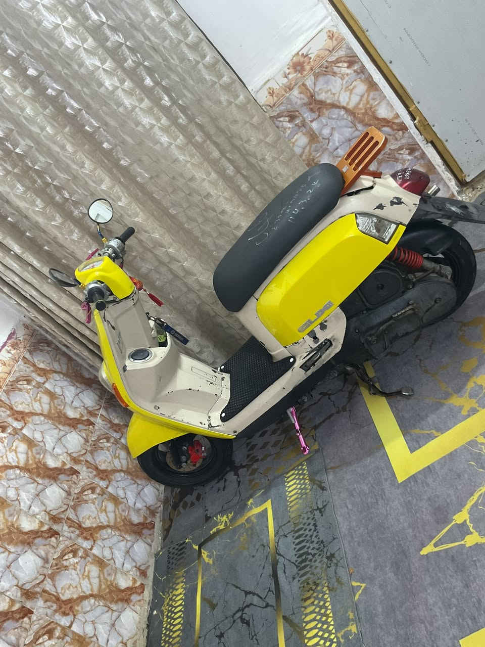 سلام عليكم
دراجه بوليس للبيع 
دراجه نزلته من ربمه يوم٢٠٢٦/١/٢٥
من معرض زيتون وصله المعرض موجود
دراجه كلجاته بعدني ما فاتحن
جيب وياك٢٠فيتر وفحص
دراجه كفراته تجاري بلاديات موجودات 
كهربائي شغال من طول لطول اشاير لايت علي ناصي بك لايت دشبول كيج بانزين كله شغال 
دراجه عليه تزويدات خارجيه
يدات بريك ار جي اس 
قبق  عمبار ار جي اس
ستان ار جي اس 
قطرات دهن ار جي اس 
قبق فلاوين ار جي اس
قطرات دهن اكسل ار جي اس
كاعيه سفنج 
كتف دبل اشاره 
زوج مرايت سبع الوان 
دراجه اجت وياه صالنصه صجيمه بلاديه وصل سعره١٠٠ومابعته 
وجات وي دراجه سيبايه بلاديه 
دراجه مكفوله من كلشي 
سعر مليون و ١٥٠
وبيه مجال بسيط حك جيه
مكاني ناصريه قضاء سيد دخيل 
ارد فقط ماسنجر


**إذا كنت صاحب هذا الإعلان وتريد حذفه لأي سبب، رجاءا أرسل رسالة إلى الدعم الفني**