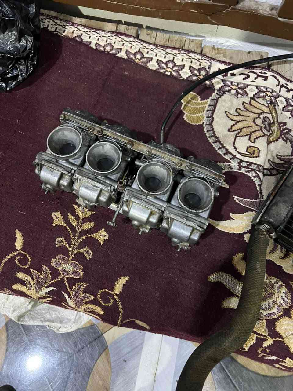 سلام عليكم...مكلف بالنشر
غراض مال تفصيخ باندة ربع 250 
مكاني ديالى 
للاستفسار رقم صاحب الغراض  ‏‪***********‬‏
