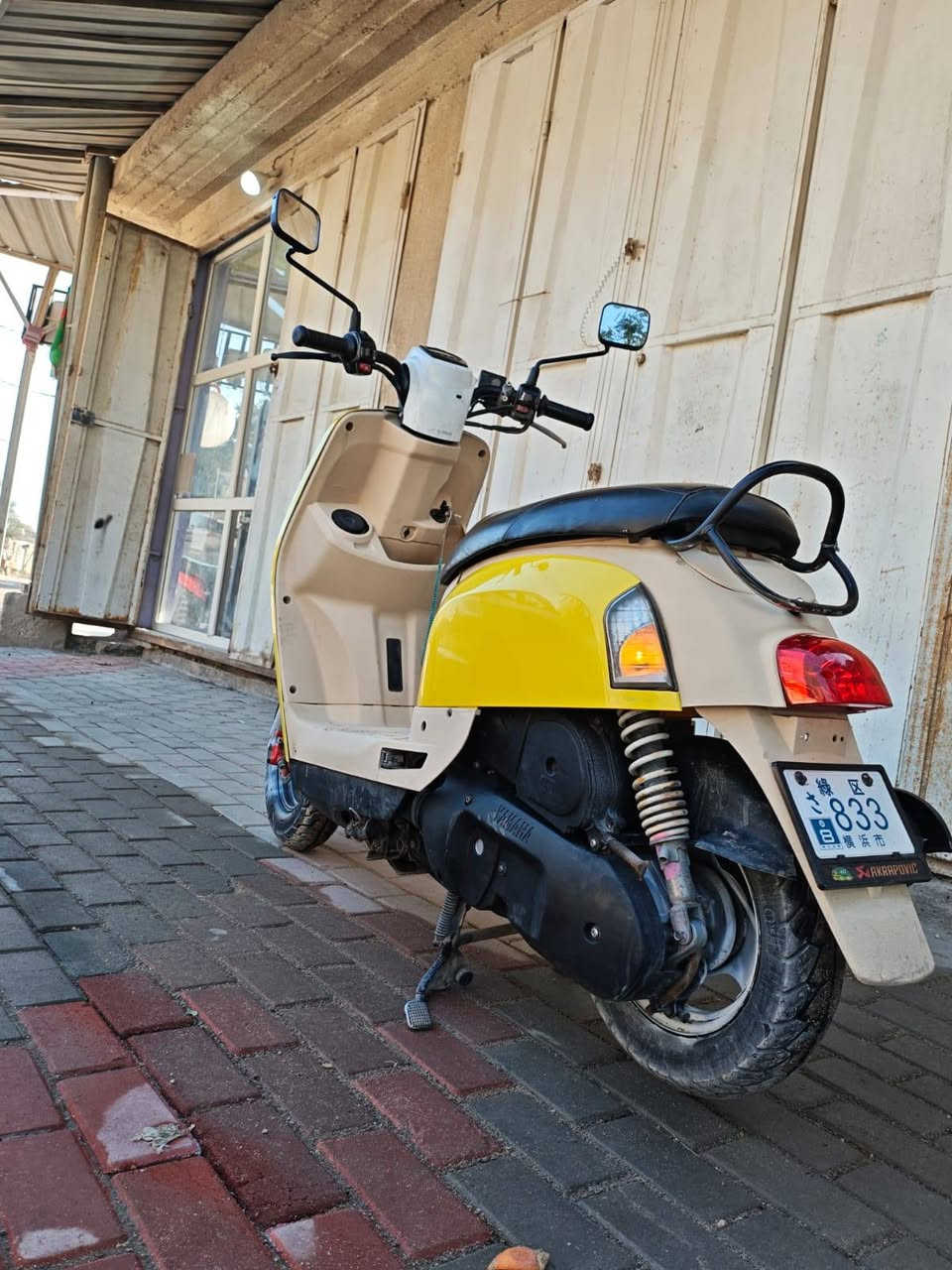 السلام عليكم
دراجه ماكس بوليس للبيع 

ليمونه والداخل كريمي 

مفتوحه مره وحده 

دبل اشاره  وهورن وبكلايت واضويه  وطوافه  وعداد كله شغال 

تجي وياها خوذه 

الكفرات تجاري والاصليات ابيض  والداخل اسود  انطيكياهن من نتفق 

السعر 700 وبيها مجال 

الاستفسار:  ***********

 او على الخاص 

🤍🫶🏼🤍🙏🏽
