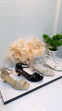 احذية نسائية • مقاسات ٣٧-٤١ • توصيل العراق