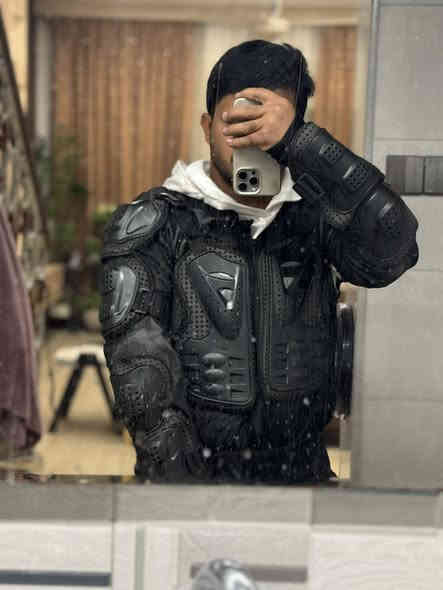 متوفر ستره  مدرعه للبيع   تلبس قياسات L وانت صاعد 
كلش حلوة  مكاني بابل حلة ويوجد توصيل لجميع المحافظات ***********
