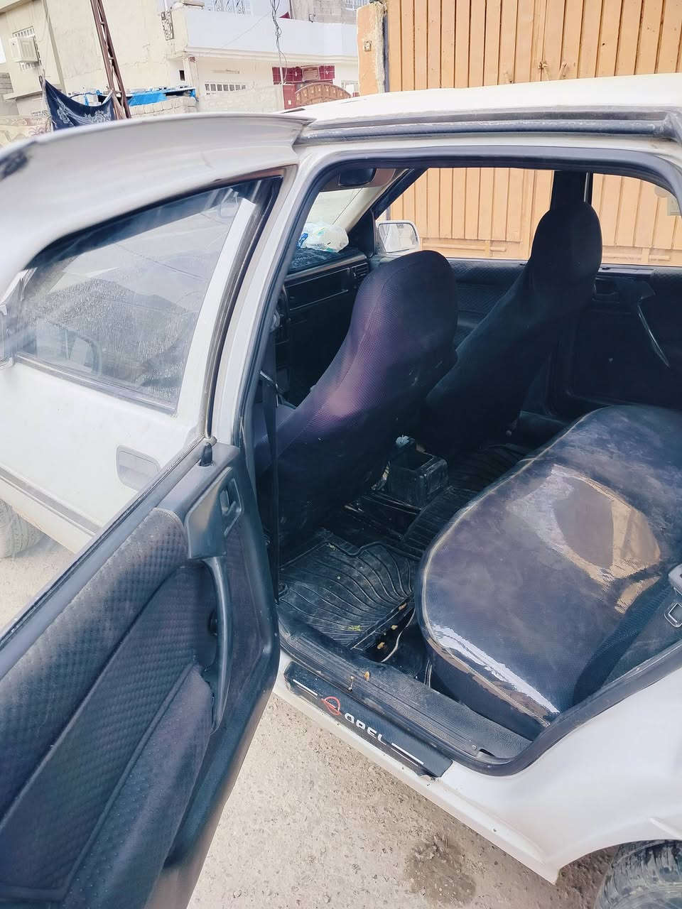 فكتره 16 سنويه لل30 شرط ألتحويل كوبون بانزين موجود ***********///***********
