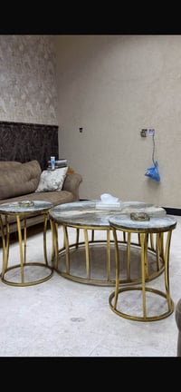 طاولة • للبيع