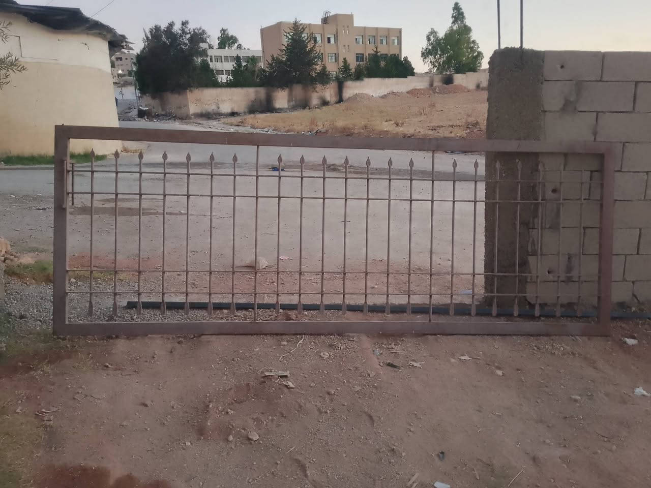 ابواب كراج بسعر كويس للبيع 0780380850


**إذا كنت صاحب هذا الإعلان وتريد حذفه لأي سبب، رجاءا أرسل رسالة إلى الدعم الفني**