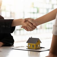 وسيط عقاري • خدمات عقارية • بيع عقارات • شراء عقارات • تسويق عقاري • د...