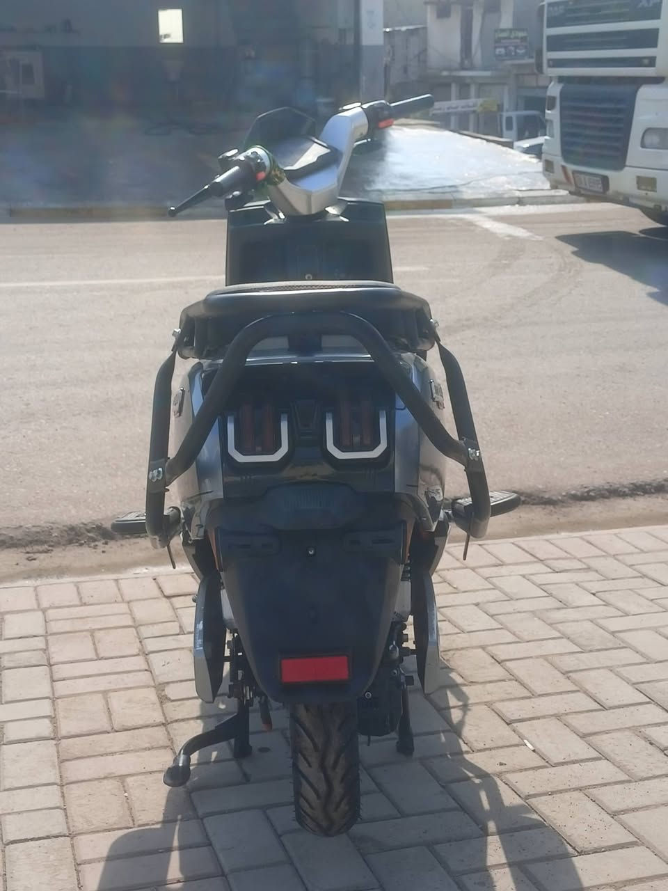 بومباي مثبت سرعه ومانع انزلاق ويرجع بك 6 باتري مسطره صارله شهر يمي أدفع سعر للعلم ماخذه ب مليون وخمسميه غراضه موجوده صندوق ومرايات


**إذا كنت صاحب هذا الإعلان وتريد حذفه لأي سبب، رجاءا أرسل رسالة إلى الدعم الفني**