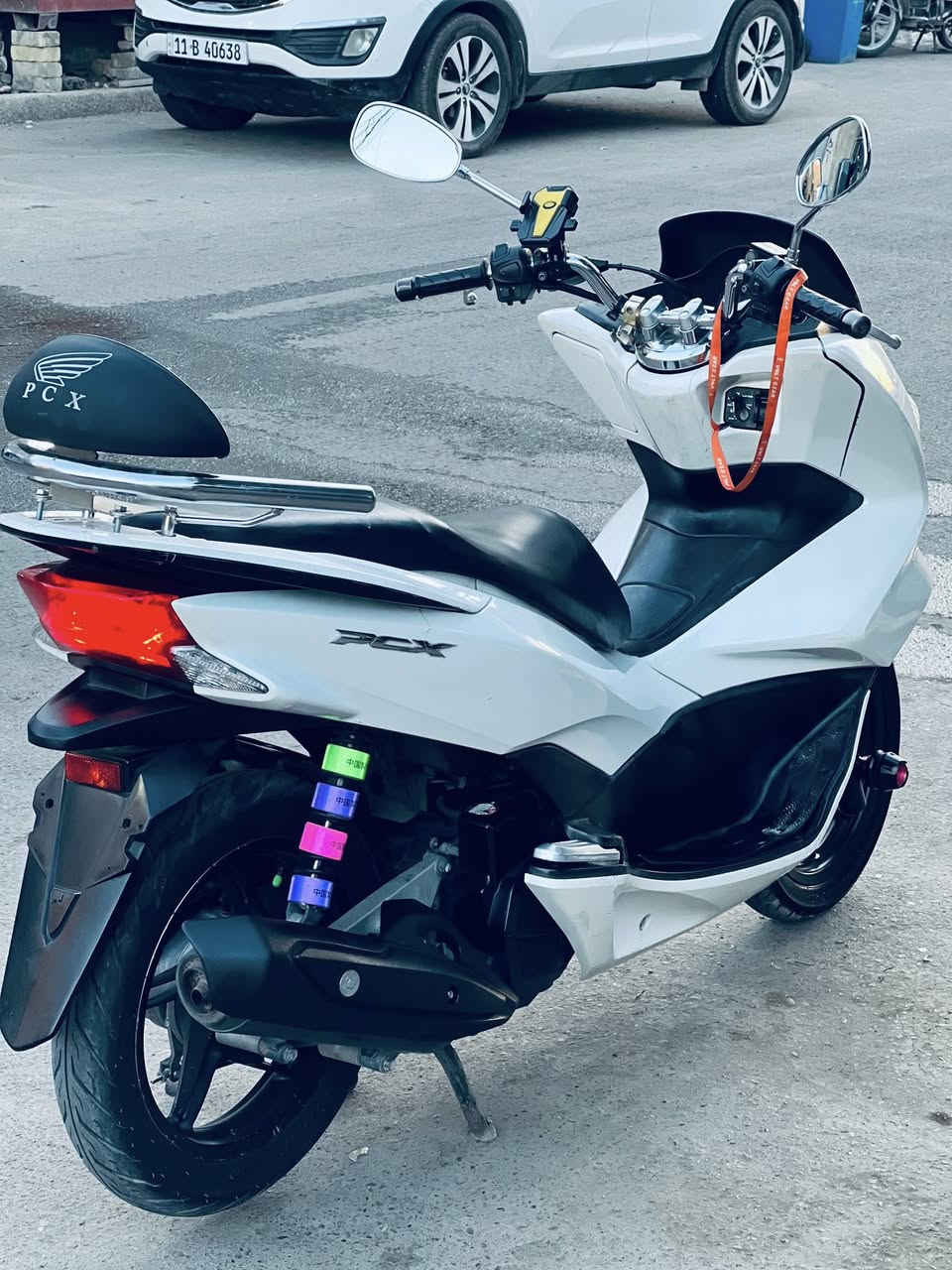 بي سي اكس جيل الثاني ياباني ياباني JF كفاله بالمكينه ما ممدود عليها سبانه و لا ملعوب ببرغي كفرات كلها بلاديه
دراجه حلوه بمعنى الكلمه حتى احلى من الصور كلشي بيها شغال بيها حساس ازدحام و ستان كهربائي سعرها 1950 بيها مجال للطيبين (***********) مكاني بغداد ..
