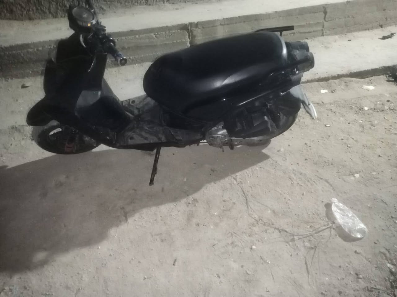 سلام عليكم  دراجه جبلي البيع مكينه 58سلف رياضي كلج رياضي امامي نقص بس بكلايت كله شغال مكان حي اور ***********سعر 600
