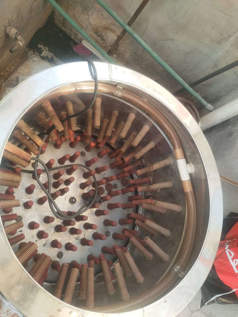 حلاجه مال دجاج النوع كوري باب اول مستعمله شهرين شرط ما مصلحه السعر 275 للستفسار على الرقم ***********
