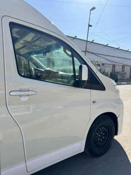 السلام عليكم للبيع هايسا موديل 2022 
رقم اربيل الجديد 
ربع فول احزمة وريمونت وماسحة 
السيارة جديدة بمعنى الكلمة وعلة ايدي اني جانيها ماشية 20 وهسة صارت عندي 85 
السيارة كفالة عامة ما عدة بيها رش صبغ مال الامارات علة كد المشر علة  شبرين تقريبن والباقي كفالة عامة 
تخم تاير جديد
دوشمة عام مال محمد كباشي 
درع وسيباية وخير من اللة بل عافية عل ياخذها
السعر 355 وبيها مجال 
ملاحضة ابيع فقط ما اراوس 
***********
العنوان بغداد
