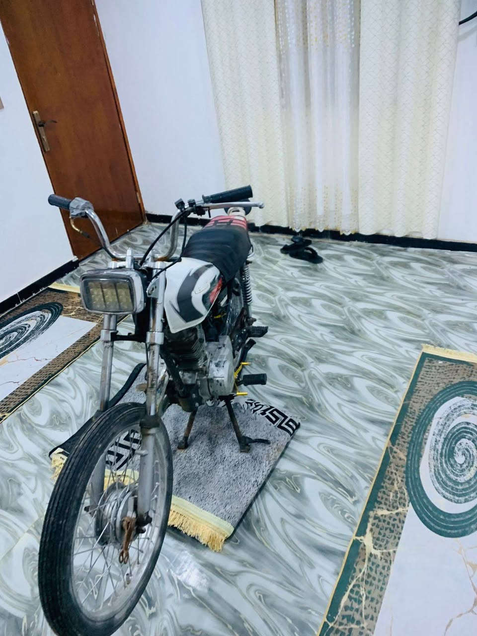 سلام عليكم دراجه البيع ادوات دراجه حلوه نشطه رزانه مشي العنوان البصره قضاء المدينه السعر خاص او الشراي بيه خير او يدلل


**إذا كنت صاحب هذا الإعلان وتريد حذفه لأي سبب، رجاءا أرسل رسالة إلى الدعم الفني**