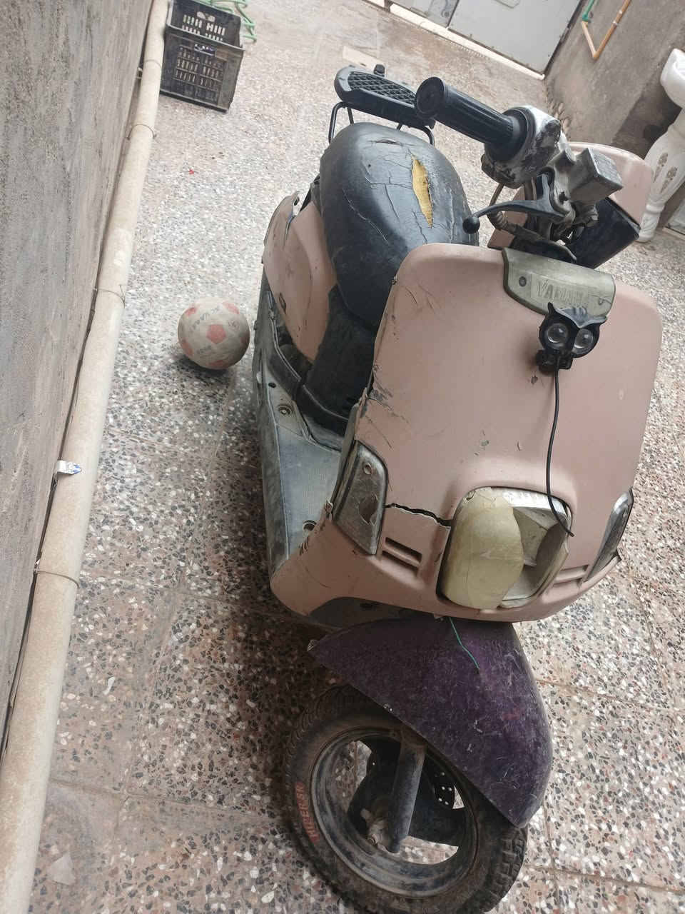 ماكس بوليس كفراتها تعبانه شوفة عينكم بس مكينتها صارلها 4 اشهر شادها حاويه  اريد مراوس بدراجه كير  كير كير


**إذا كنت صاحب هذا الإعلان وتريد حذفه لأي سبب، رجاءا أرسل رسالة إلى الدعم الفني**