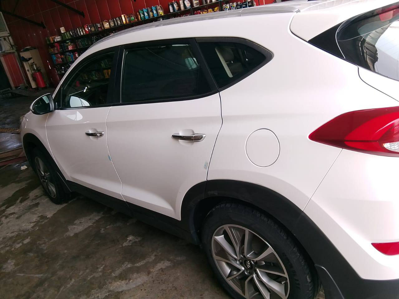 السلام عليكم توسان ٢٠١٨خليجي نص فول كفاله رقم بغداد ألماني موبايل ***********ب ١٩٠وبيها مجال موشيه ٨٠٠٠٠
