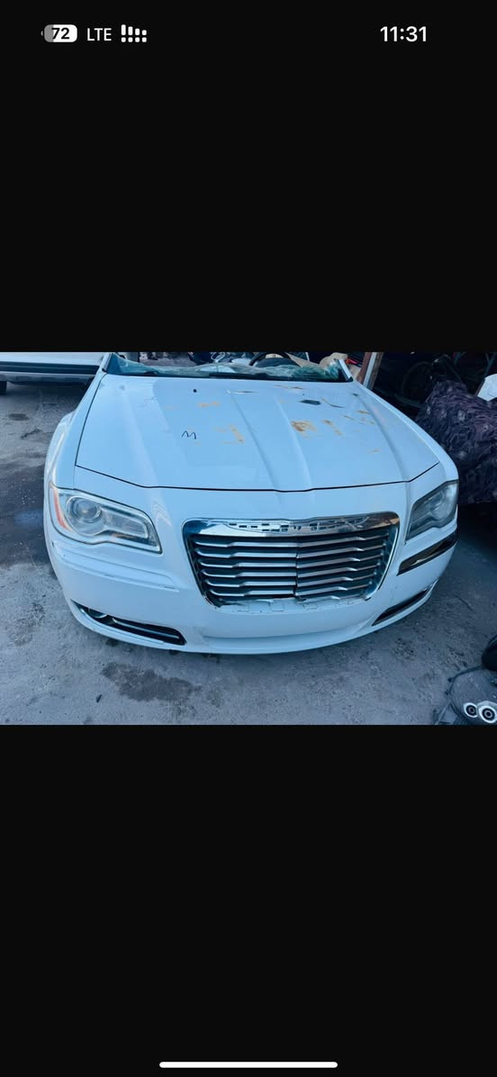 عرض خاص لاصحاب المحلات البيع جمله فقط يعني كصه كامله تنباع مفرد ماكو
جارجر 2014 اسود بوليسي السعر 22 ورقه فقط

اوباما 2014 ابيض تو ويل السعر 24

اوباما 2014 سلفر فور ويل السعر 23

جارجر 2010 ابيض محرك 3500 السعر 16 ورقه 

العنوان كربلاء الحي الصناعي مجمع كوبارت 

***********

***********
