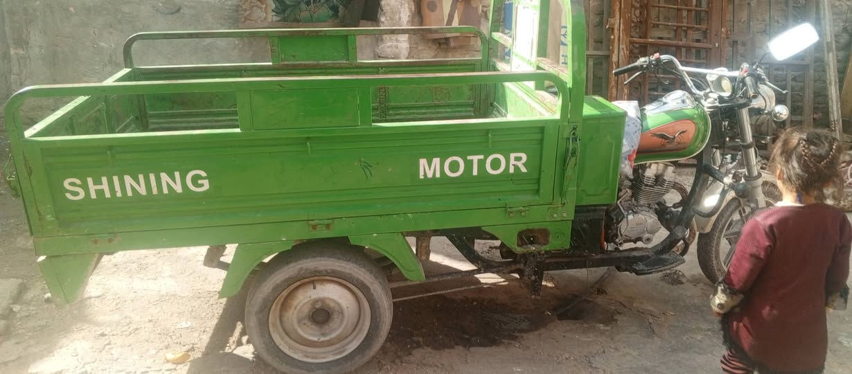 السلام عليكم ستوته للبيع مديل21 اوراق مكتب حسين بسمي كهربائيات كله شغاله ضفيره جديده مكينه ناعمه تشتغل سلف هندر مكانه كربلاء حي الغدير السعر 1600 غير متواجد على الفيس ***********
