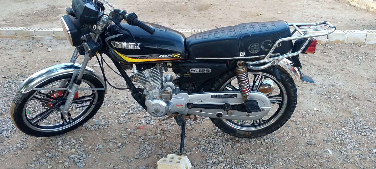 سلام عليكم دراجه 5كير موديل 23اوراق كامله مكاني بغداد تقاطع النهروان لاستفسار ***********
