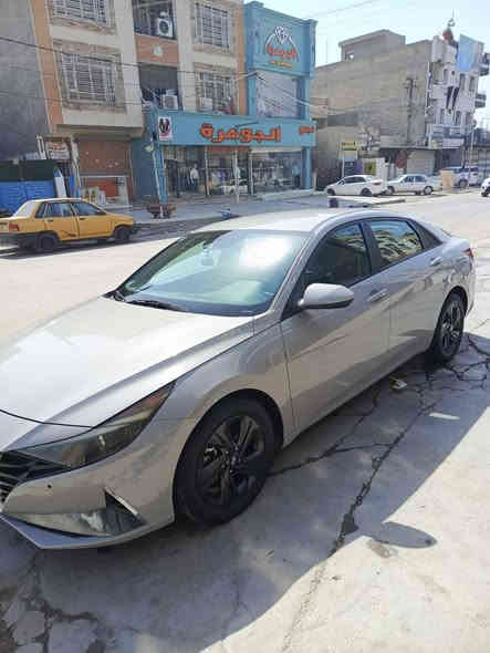 سلام عليكم 

النترا 2022 للبيع
السيارة فل مواصفات 1/1
بصمة عدا الفتحة السقف والجلد

رادارات + تحكمات محرك 2000 دوش + ويل كب كروم
تحديد مسارات + مانع انزلاق
شاحن لاسلكي + لايت LED زنون
لايت LED نهاري + نظام قيادة 3
أشيار مريّات + صندوق بصمة
 • تدفئة كراسي والمقود
قيادة آلي بالطرق المخططة
حادثها سطحي البند مبدل
شاصي واللغود مكفولة
ورشة جديدة موجود

سعرها $17,000 ويبيه مجال
يعني شدة و سبعين ورقة
جديد باسمي رقم بغداد
مكاني المشتل 

***********
ابو سيف

ملاحظة
 مكلف بالنشر للأستفسار الأتصال على صاحب السيارة
