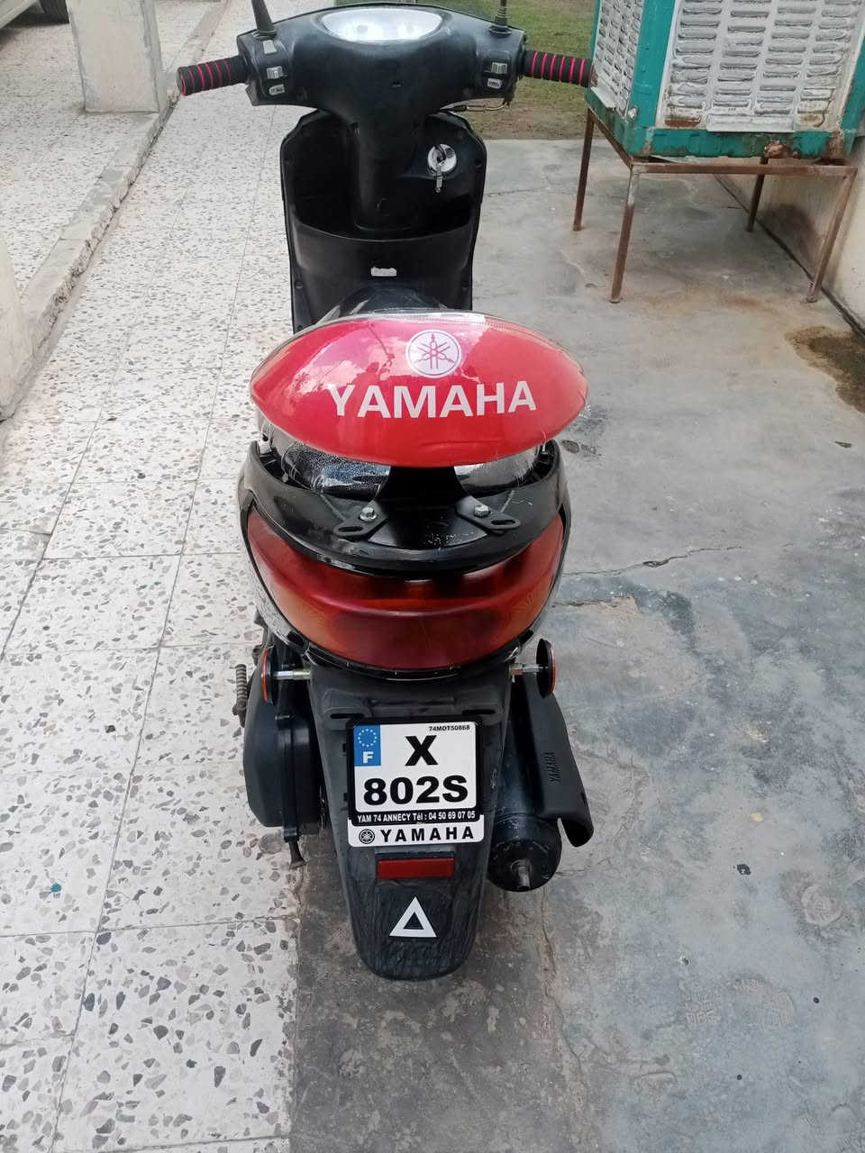 #ياالله السلام عليكم اخوان 
دراجه ياماها بريز ياباني مكينتها فول نعومه وشلعه وحلوه الدراجه بفضل الله مال جناي وكشر مثل ماموضحه بالصور وابلاديه كهربائيات كلها شغاله نكره صلف. وهندر تايرات جدد والدراجه جاهزه مناقصها شيء 
 السعر600وبيها مجال للطيبين وبيك خير وادلل 

هــ(***********)
