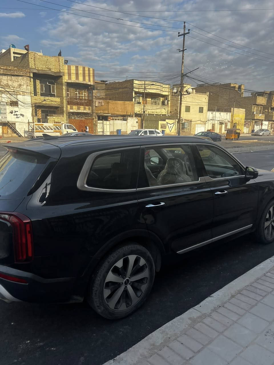 سلام عليكم تورايد ٢٠٢٢
المسافه المقطوعه : 36الف كيلو متر
          حجم المكينه : 3800    V6
ضرر السياره موضوع بل صوره 
       
   
#الموصفات 
1. شاشه 
2. كامرات
3.لايتات لد
4. بصمه 
5. كشنات جلد مشمشي
6. هندبريك بصمه 
7. رادار تحديد مسار
8. رادارات 360
9.فور ويل 
10. اوتو ستوب
11. حساسات خلفي امامي
12.اوتو هولد 
13. اشاير بالمري 
14.بكلايت لد
15. نظام ايكو + نظام تزحلق
16. فتحتين
17. هيترات بالكشنات حار بارد
18.كامرات 360
19.كامرا بالمرايا
20.بردات خلفيه
21.سبعه راكب
22.كشن السايق ميمري
23.كشنات خلفيه كهرباء
24.ويل كب بلاك
25.كشافات 
(غرفه ملكيه )

تفاصيل اكثر هذا ***********تحياتي 
مكان السياره  بغداد
