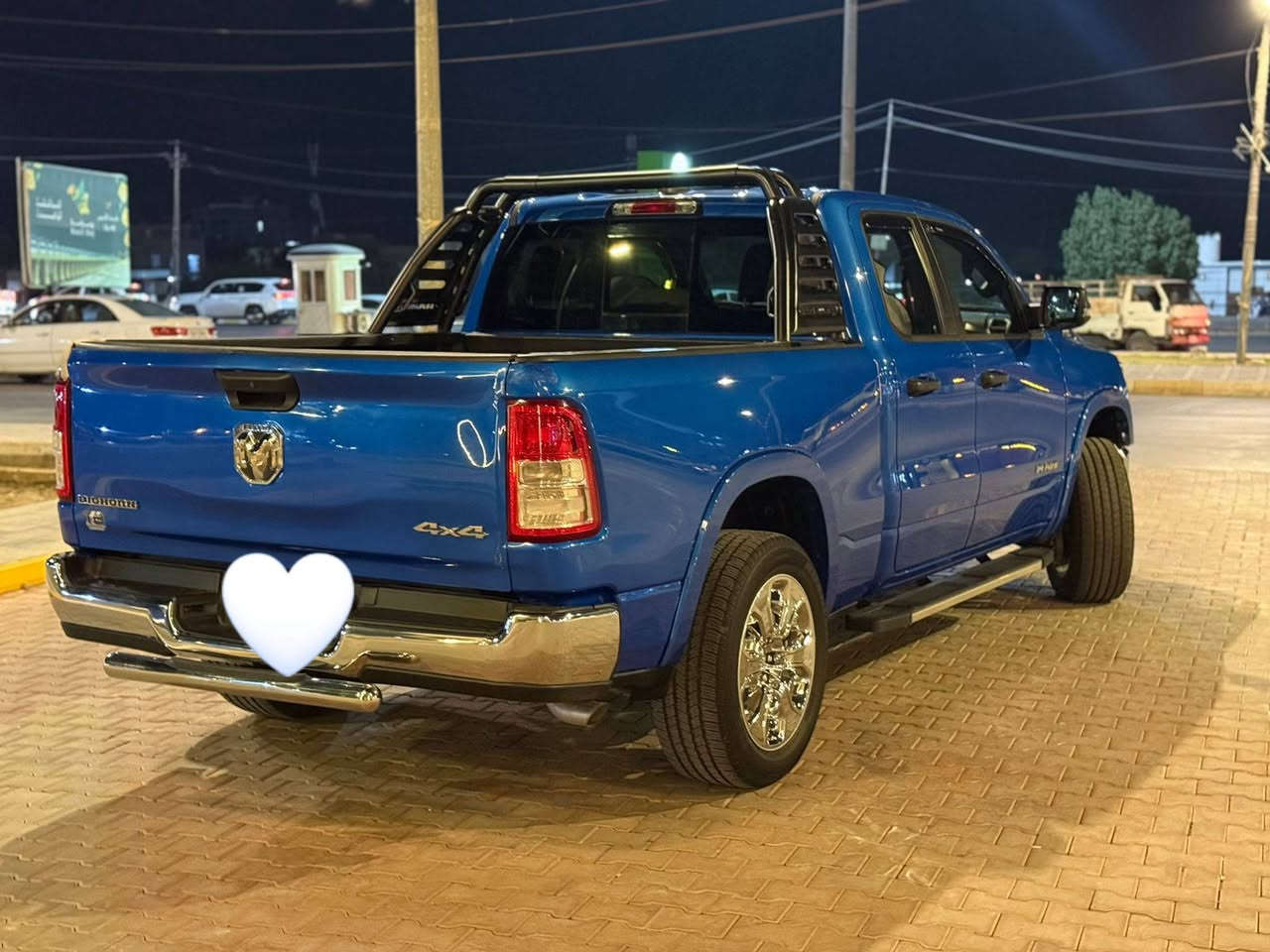 السلام عليكم
للبيع دوج رام 2023 بگ هورن باب قصير بدي طويل 
6سلندر سياره فوك ما عدا بانوراما 
ماشية 14الف لون مميز رقم واسط فور ويل ضرر خشم البنيد فقط بدون اير باگ بدون وداخل 
مري شفط 
اشاير بلمري 
هند بريگ دگمة 
گير ماوس تحكم ستيرن جهتين شفتات 
تتفئة تبريد كشن +ستيرن 
سيارة جديدة بمعنئ الكلمة 

الشراي عل الإتصال رقم الهاتف ***********
مكاني واسط 
دوامي بغداد
