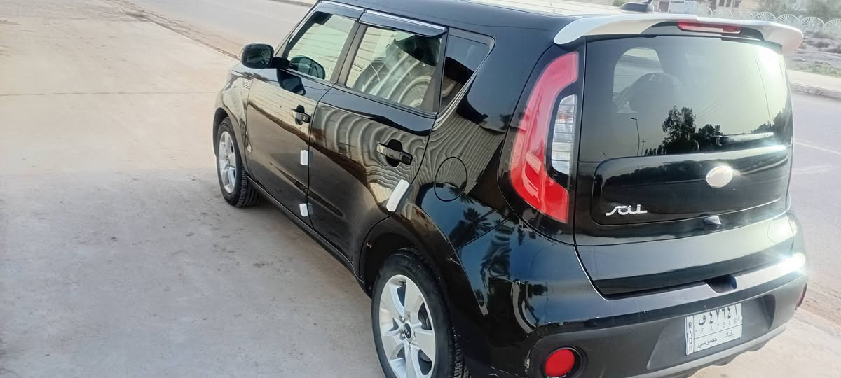 اعيد النشر بسبب الوعود الكاذبه
صول ٢٠١٧ رقم بغداد مكينه ١٦٠٠ جي دي وارد امريكي  سياره كلين فقط دعاميه اماميه لغود شواصي مكفولات صبغ مكفوله مكينه وكير كفاله تخم تاير حداديه تبريد كلها جاهزه ترايك للبصره سياره جديده جدا بلعافيه على الي ياخذها تم تنزيل السعر بسبب الوضاع الي يمر بيها البلد ١٠٤ وبيها مجال الشراي خاص او *********** مكان بابل / المسيب / السده
