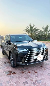 لكزز LX600 • ٢٠٢٣ • ٥٠٠٠٠ كم