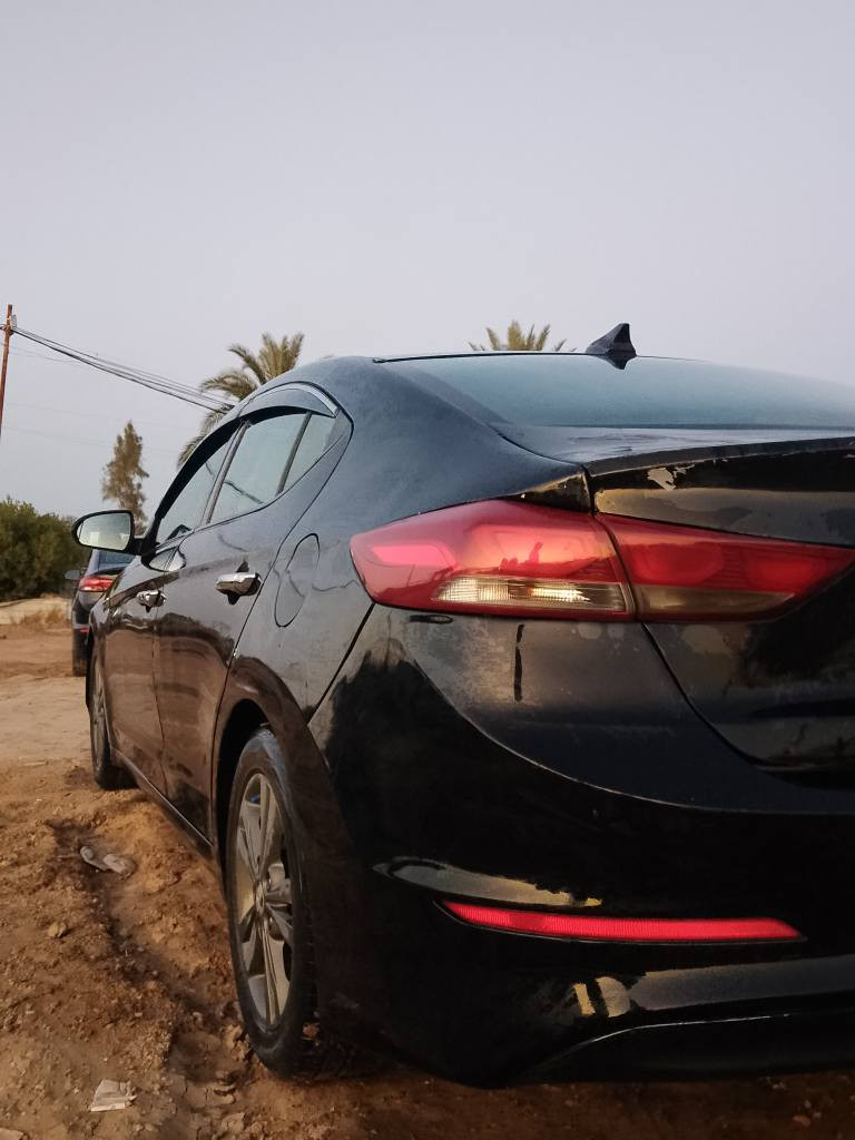 السلام عليكم من رخصت الادمن عندي النترا للبيع موديل 2017 وارد امريكي حادثه جاملغ خلفي وشويه من القبغ الجنطه بدون دواخل ليبل واحد محرك كير صدر تبريد تتفئه كله مكفول رقم بغداد الإنكليزي باسمي هزه جديده 
مكان سياره بغداد 
السعر 118 
الاستفسار 
***********
***********
