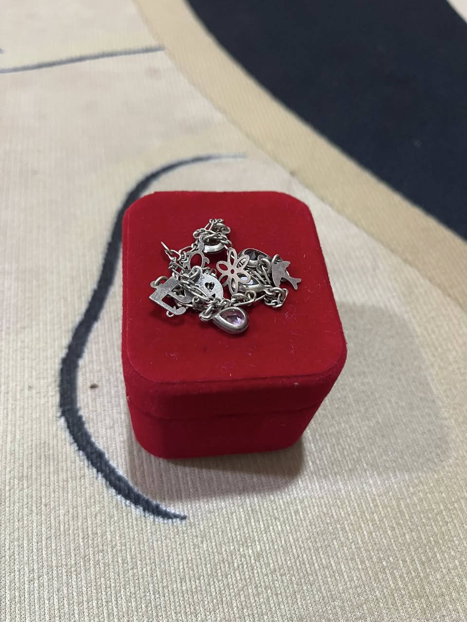 يالله سلام عليكم متوفر خاتم سليماني عطف فضه ٩٢٥صياغه يدويه نجفيه ثقيله وخاتم ثاني فيرزوجاصلي ذمه قديم ينلبس خنصر ناعم وحلو وسبحه نارجين اصليه ذمه مطعمه نحاس قديمه وحجار سليمانيات قديمات مكاني بصره للاستفسار خاص


**إذا كنت صاحب هذا الإعلان وتريد حذفه لأي سبب، رجاءا أرسل رسالة إلى الدعم الفني**