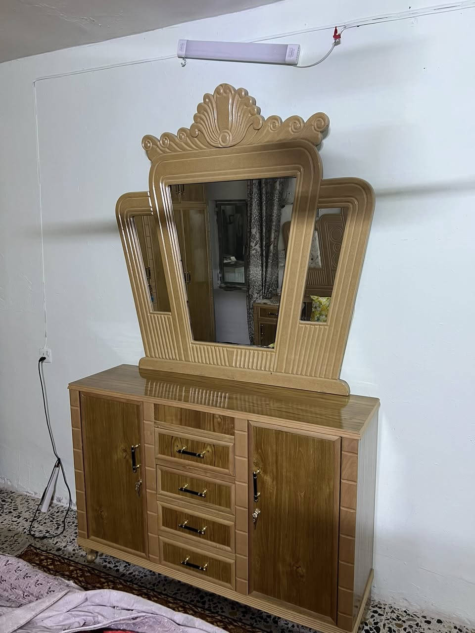 غرفه نوم جديده للبيع تفصال 5 باب ***********العنوان:بغداد جديده
