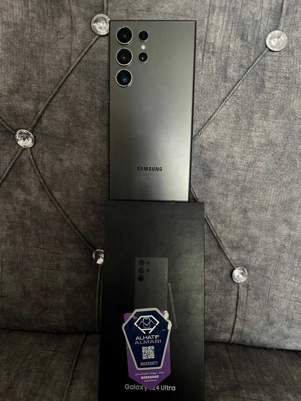 السلام عليكم
جهاز كلاكسي s24 ultra 
(الجهاز مراوس بايفون (14 15 16 )
الجهاز جديد استخدام شهر فقط وكاله وضمان
ذاكره 265 
الجهاز مكفول لاتصليح ولاخدش 
وجميع الملحقات موجوده قلم +كارتون+شاحن
المكان المحموديه 
***********
***********
