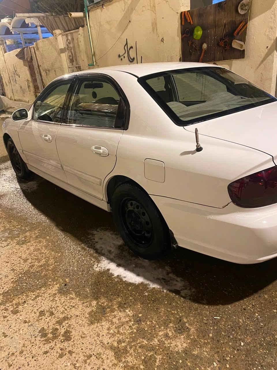 السلام عليكم سوناتا ٢٠٠٤ وارد خليجي السيارة جاهزة كير ومكينة وحدادية وتبريد تراي لاربيل شرط سنوية جديدة رقم انكليزي بأسمي تحويل ثاني يوم محرك ٢٠٠٠ دوش ٤ سلندر مكان السيارة بصرة متواصل ع الرقم ***********
