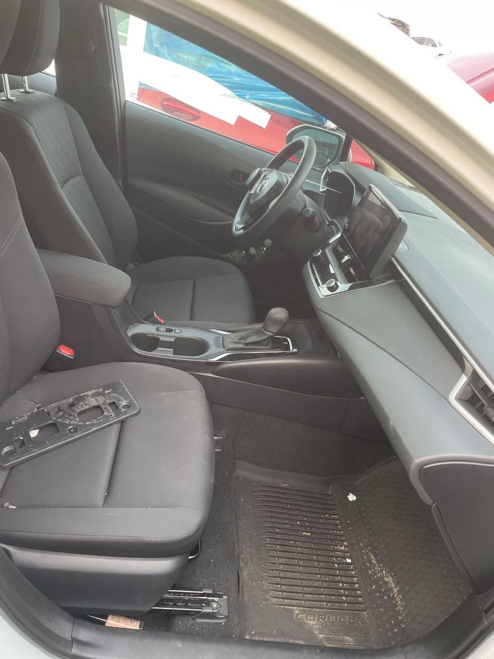 كورلا 2025 وارد امريكي بانزين فقط مكينه 2000 كفاله عامه من الزلغ ما عدا البارد المئشر عليه بالجنطه ماشيه 8 الف سياره بصمه سايد بريك دكمه رادار امامي او جانبي قياده اليه ترايش  بالبيبان ويل كب سياره كارتون كتاب فحص بيها كفاله عامه السياره بدون رقم بسمي تريد مرقم تريد بدون رقم *********** مكاني ناصريه للعلم غراضها الدعاميه ولاليتات اجن وياها اي تبديل مابيها
