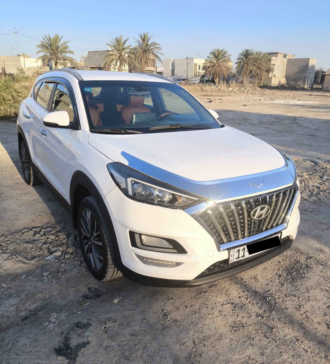 السلام عليكم للبيع هيونداي توسان 2020 خليجي رقم بغداد الدولي الجديد باسمي تحويل ثاني يوم محرك 2000 دوش ماشية 83 الف السيارة فوول مواصفات عدا البانوراما
مواصفاتها 
بصمة تشغيل + أبواب
كشنات أمامية كهرباء
حساسات أمامية وخلفية
شاشة كبيرة
كاميرا خلفية
شاحن موبايل وايرليس
قطعتين تبريد
مري شفط
اشاير بالمري
تحكمات ستيرن
انظمة قيادة
وباقي موصفات التوسان معروفة

السيارة بيها مكانات صبغ بدون دواخل و جاهزة بدون اي نقص ربع ماتصرف عليها 

مكان السيارة / ديالى بعقوبة 
للاستفسار / ***********
