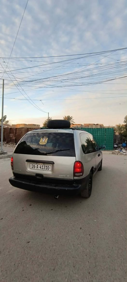 دوج كرفان كرايسلر موديل 96  7 راكب تبريد 3 قطع رقم صلاح الدين.  بسمي مكانها بغداد  السيارة جاهزة محرك مبدل حاويه كير نظيف تخم تاير جديد.كهربائيات كلها شغاله.مكانها بغداد الشعب  سعرها  38 وبيه مجال حگ الجيه ***********
