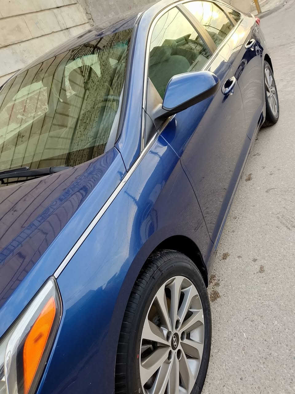 للبيع سوناتا أمريكي
حادثة دعامية أمامية فقط،
مسويلها إدامة كاملة: تخم تاير
باتري ، بلكات، وتبديل زيت الكير .
السيارة جاهزة وما تحتاج شي.
السعر:١٤٠وبية مجال 
***********
