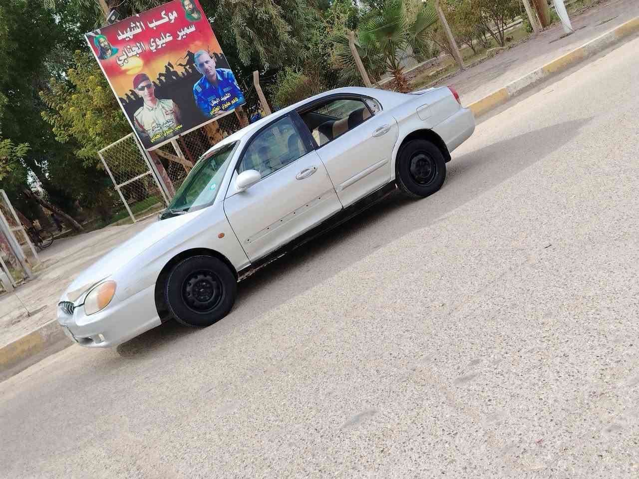 السلام عليكم سوناتا مديل 2001 جاهزه مكينه 2000 وكير وحداديه وتخم تاير وكهربائيات كلها شغاله رقم نجف سنويه ل 29 السعر 25 وبيها مجال المكان دوانيه قضاء الشامية لستفسار الاتصال ***********
