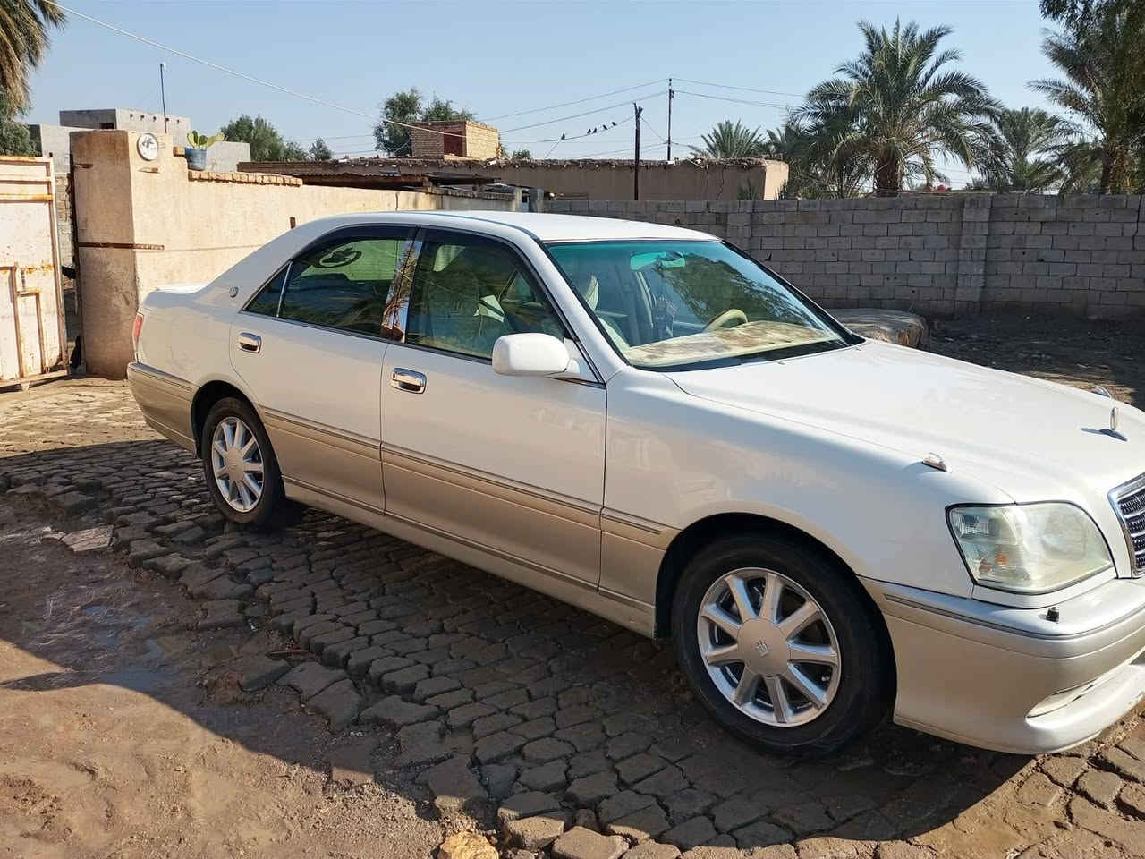 السلام عليكم ملكه للبيع
موديل 2003 رقم سليمانيه دولي باسمي مداور ثاني يوم 3 دكم شاصي 75 ديفور الجبير  كفاله من كص ونقل جثه واصوليات بيه اشويه 

صبغ الي مأشر عليه بل الاصفر

والباقي كفله السعر 145 وبيه مجال 

***********
