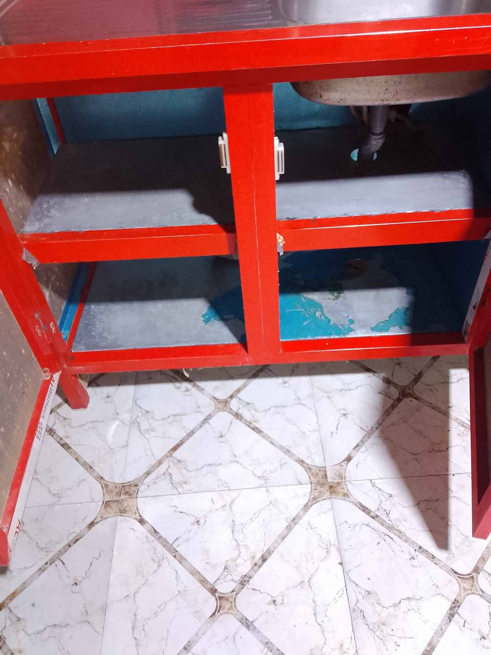 للبيع كاونتر 3 قطع  اخو الجديد  مترين تركي ثقيل  + سنك متر ونص  سعر 325  العنوان بصره تاميم  للاستفسار *********** متوفر توصيل البصرة, العراق
