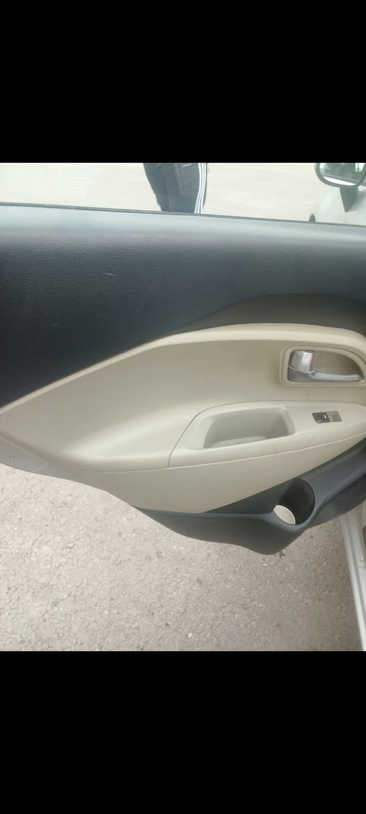 سلام عليكم كيه  ريو موديل  2014 خليج كير محرك خير. من الله  رقم ذيقار تحويل ثاني يوم  بيه. رشات صبغ تخم تاير جديد دوشمه جديده. شاشه  تاب بيه  سياره خير من الله  مكان. سياره بغداد حي الجهاد  رقم هاتف ***********  يوجد واتساب  سعر $73  وبيه. مجال حك جيه.
