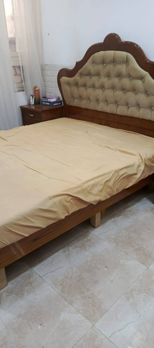 للبيع چربايه صاج تزكام
ميز مرايه صاج تزگام مع زاويه صاج تزگام نجاره نضيفه 
السعر 750ألف الاتصال ***********
عنوان حي الحوراء الثانيه شارع ابو الفضل
