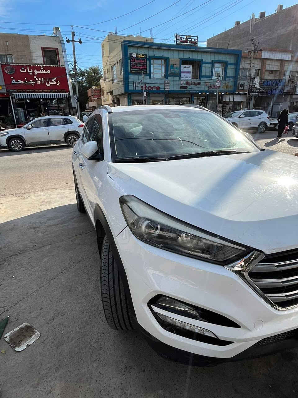 السلام عليكم
توسان 2018 خليجي 
محرك ٢٠٠٠ دوش 
قطعتين تبريد 
حساسات خلفي 
تحكمات ستيرن 
مري شفط 
ويل حجم 18
ماشيه 117الف كيلو 
السياره ببه تبديل قبق جنطه وصبغ جاملغ الخلفي الايمن 
بيه كارت باب سايق كلش قليل 
السياره نظيفه جدا 
رقم بغداد باسمي 
السعر 170$وبيهه مجال بسيط 
العنوان/ بغداد/ العامريه 
للإستفسار الاتصال
***********
***********
