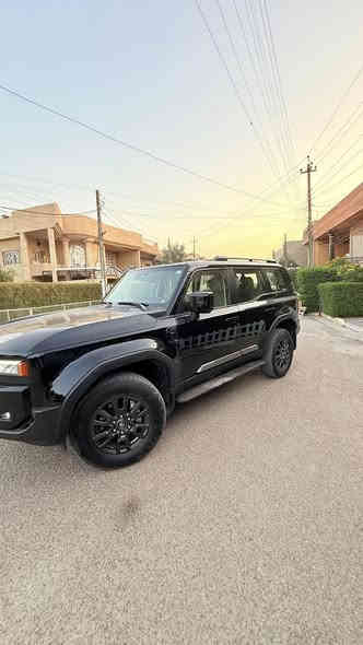 السلام عليكم 
برادو 2024 فئة R3 
ماشية 32 
رقم اربيل ضمان وكالة جيهان وبعدهة داخل الضمان
مغلفة PPF ضمان 5 سنوات 
دخول ذكي 
فتحت سقف 
كشنات تبريد تدفئة كهرباء
حساسات امامي خلفي
صندوق كهرباء
ثلاجة داخلية
مري اوتو
3 قطع تبريد تحكم منفصل
انارة ترحيبية عند فتح الباب 
وضعيات قيادة 
وضعيات الفور ويل 4*4
وباقي المواصفات المعروفة 
ملاحضة السيارة بيهة بارد قليل بالجاملوغ الخلفي عكس السائق وتكحيل 
السعر 518 $ 
مكانهة بغداد حي الاعلام قرب تقاطع درويش
ابو عمار ***********
غير متواجد على فيس نهائياً
