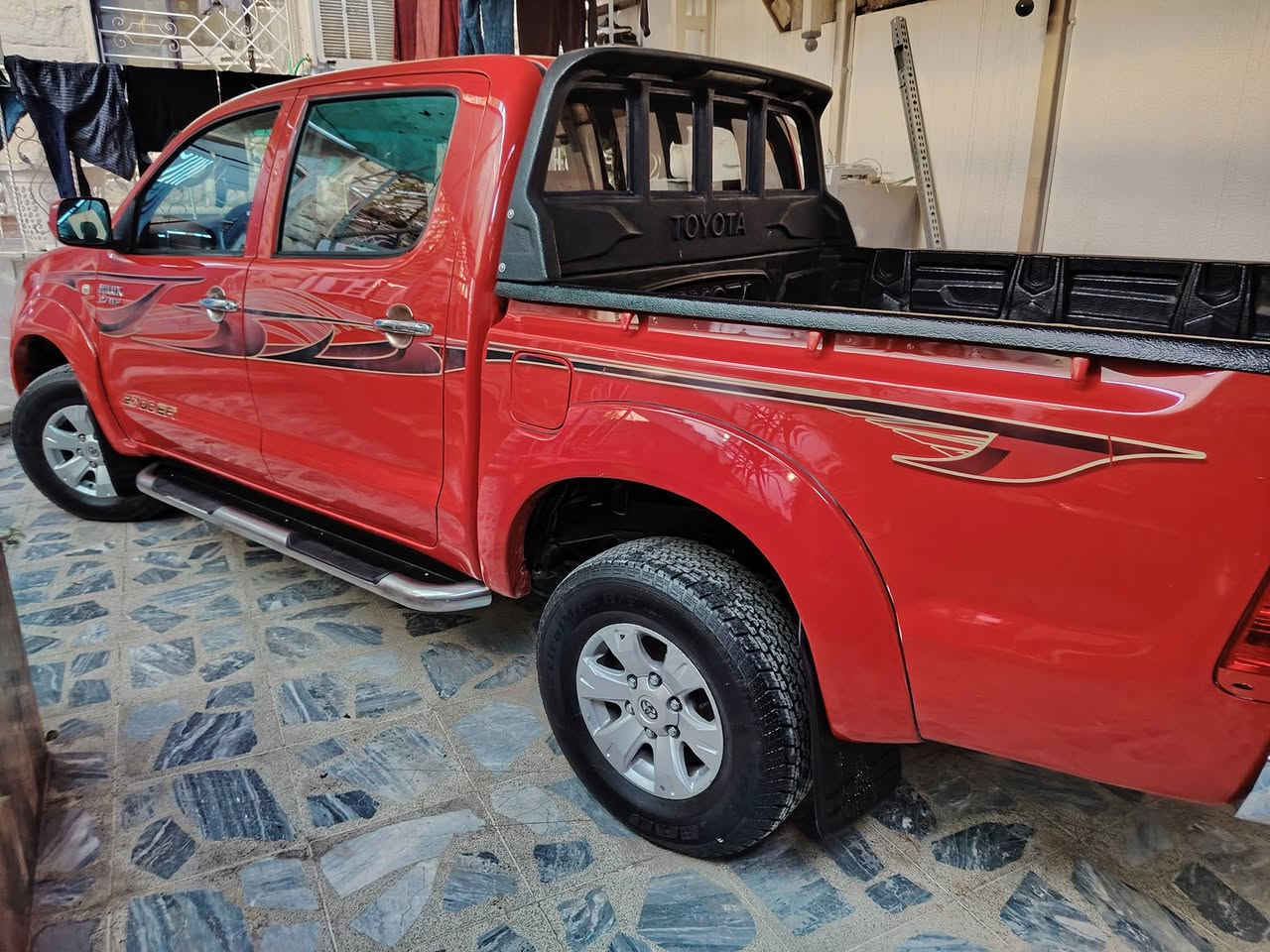 تويوتا هايلوكس 2010
فور ويل 
بدون صبغ 
شرط كير ومحرك
مكان السياره الموصل 
للاستفسار ***********
