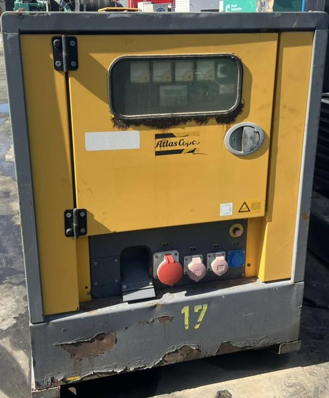 سلام عليكم للبيع مولده بلادي أوربي كاتم نوع بيركنز إنكليزي 37.5 كيفي موديل2015 ملاحظة مولد على وضع شركه سعر اتصال على رقم ***********
***********
