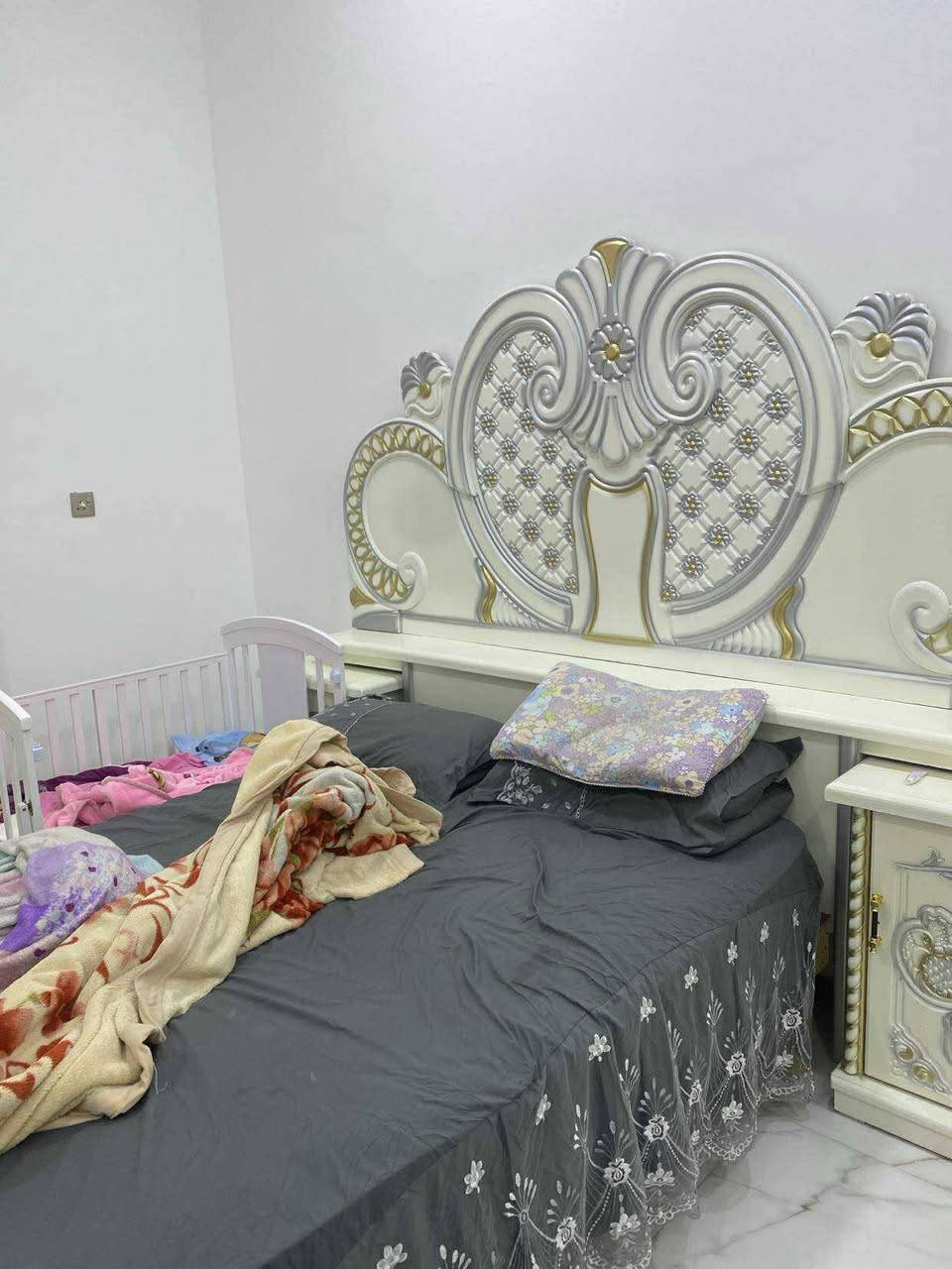 غرفه نجاره سعر ٧٥٠وبيه مجال لشراي غراف يريده يراسل وتساب ***********
