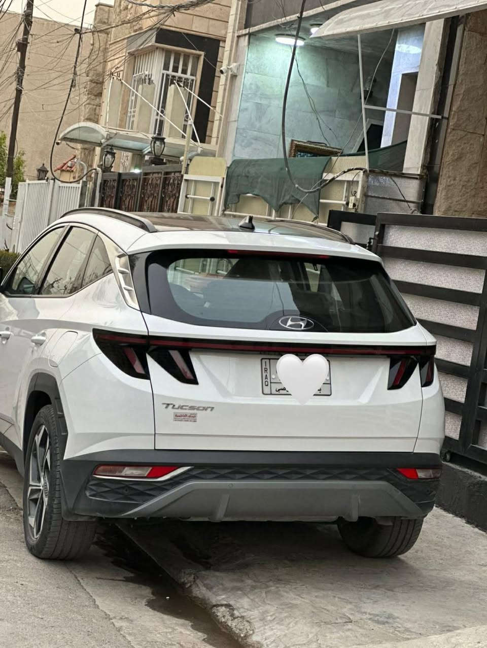 للبيع موديل 2023 خليجي كفاله عامة
ماشيه 3 الف كيلو متر حقيقي اخت الزيرو بعدها بوضع الشركه 

مواصفات فول لمتد 

سعر 230 مكان سياره بغداد 

***********
