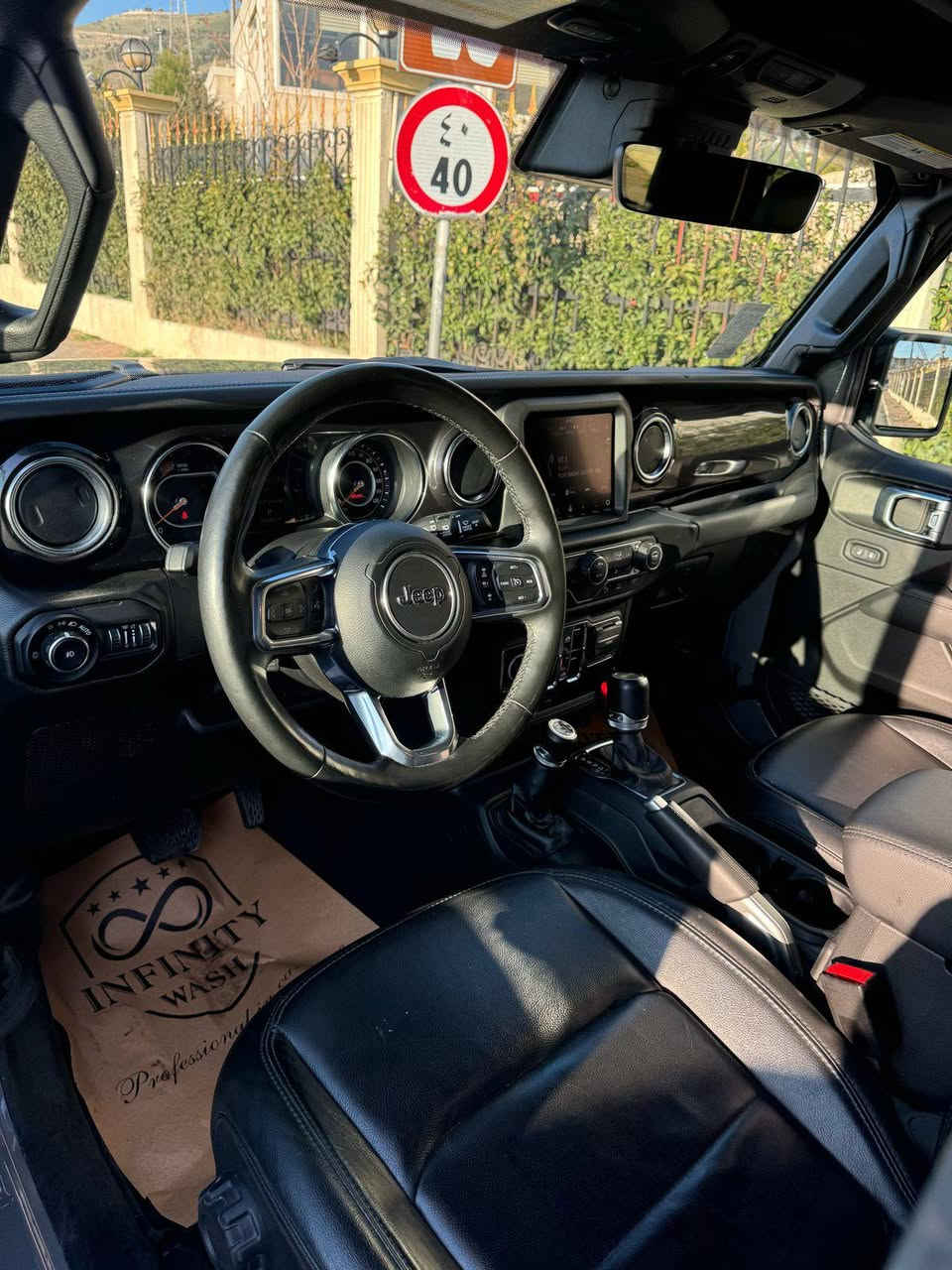 جێب رانگلر 2022 مواسەفات sahara unlimited 
فول فول مواسفات قەپات 
کوشن جلدو کوشن گەرم 
بەسمەو دەسک بەسمە 
٣ رادار و ناچەی کوێر رادار
سەقف پانۆراما کارەبا 
رەنگی سمنتی چیمەنتۆیی
٤ بستۆن مرغوب 
سوکان هیتەر 
تحدید سرعه بە پێی سیارەی پێش خۆی 
٢٨،٠٠٠ مایل رۆشتووە 
یەک پارچەی گۆراوە بێ دەعم و بێ ئێرباگ

سعر لە کۆمێنت داوابکە ڕاستەخۆ بۆت دیت 📩 

تایەی تازەو کامل سێرڤس کراوە 
هەموو گیانی بە شەرت 
یەک برغوى بانەدراوە 
چالو شوختو ساردی نیە 

ژمارەی خاوەنی 
***********
